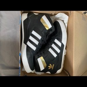 Adidas hard court HI